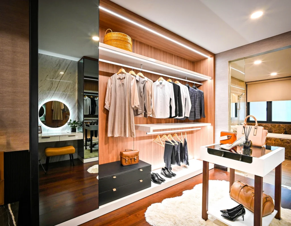 How to Design the Perfect Walk-In Closet for Your Bedroom