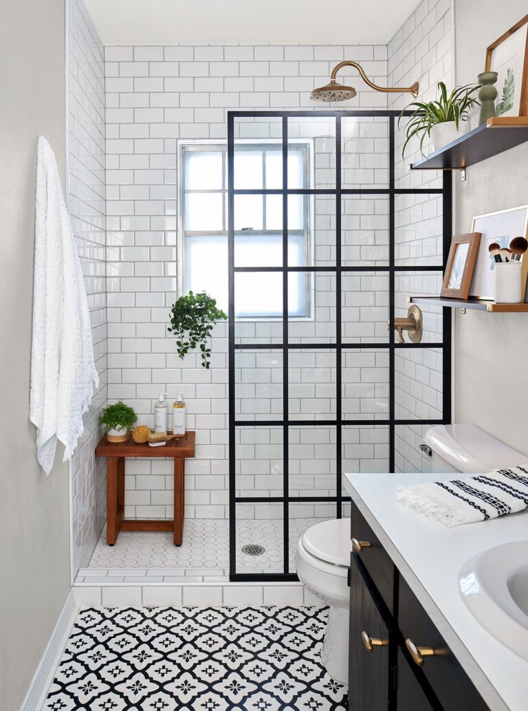 Black Bathroom Decor Ideas: Stylish Transformations 
  